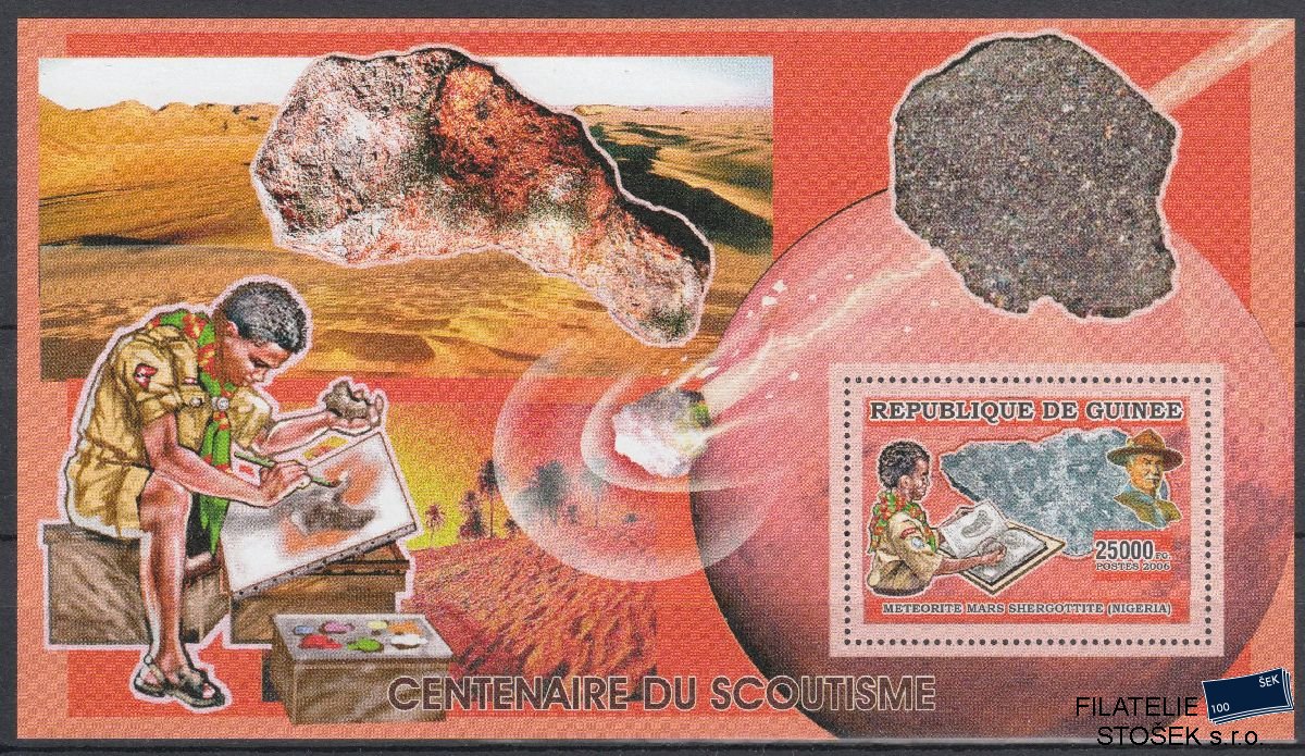 Guinea  známky Mi Blok 1032 - Skauti
