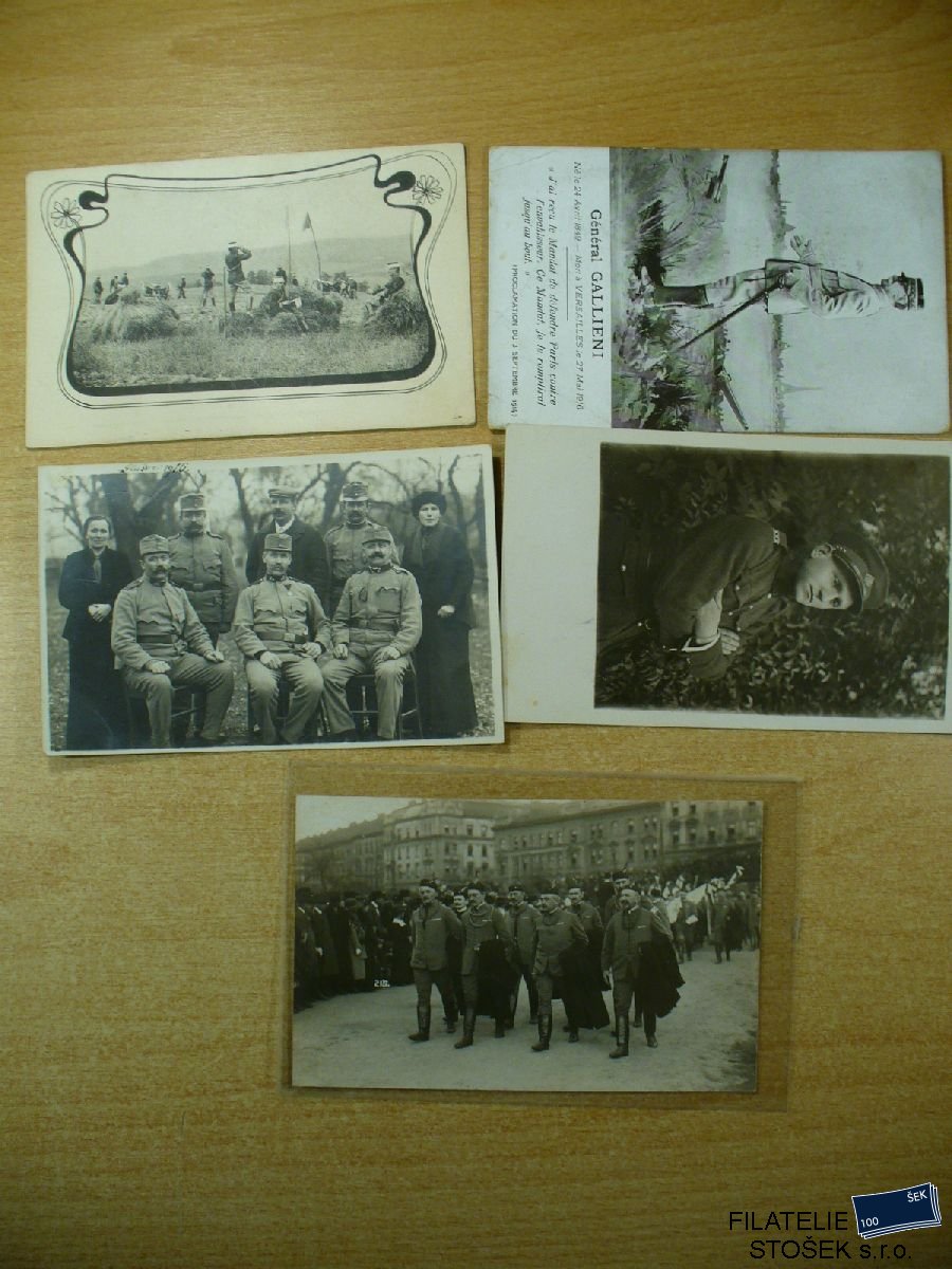 Partie pohlednic - Vojenské