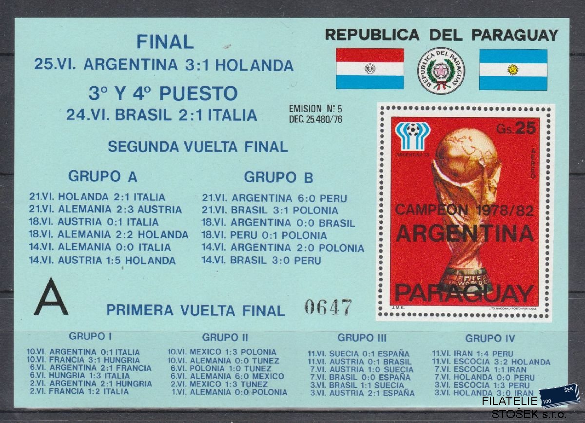 Paraguay známky Mi Blok 329 - Fotbal