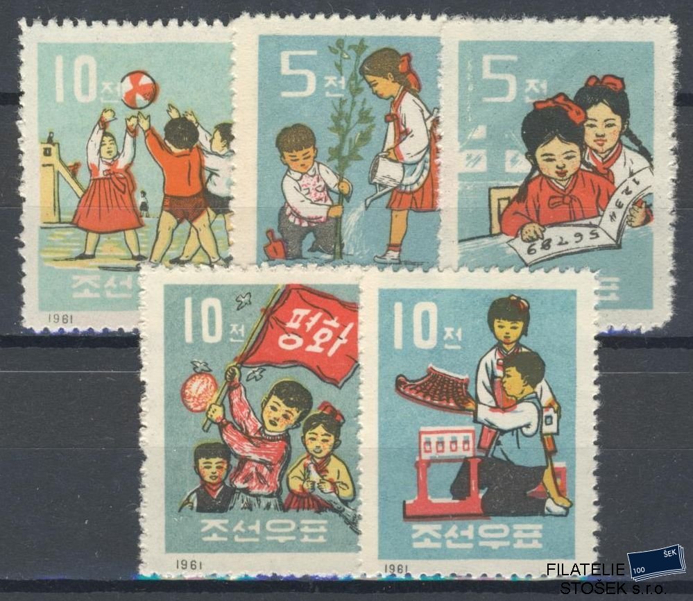 Korea Severní známky Mi 320-24