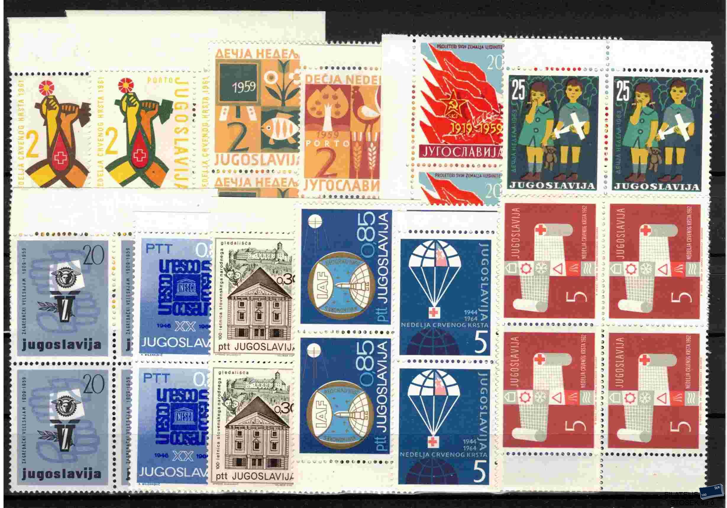 Jugoslávie - partie známek na kartičce A5