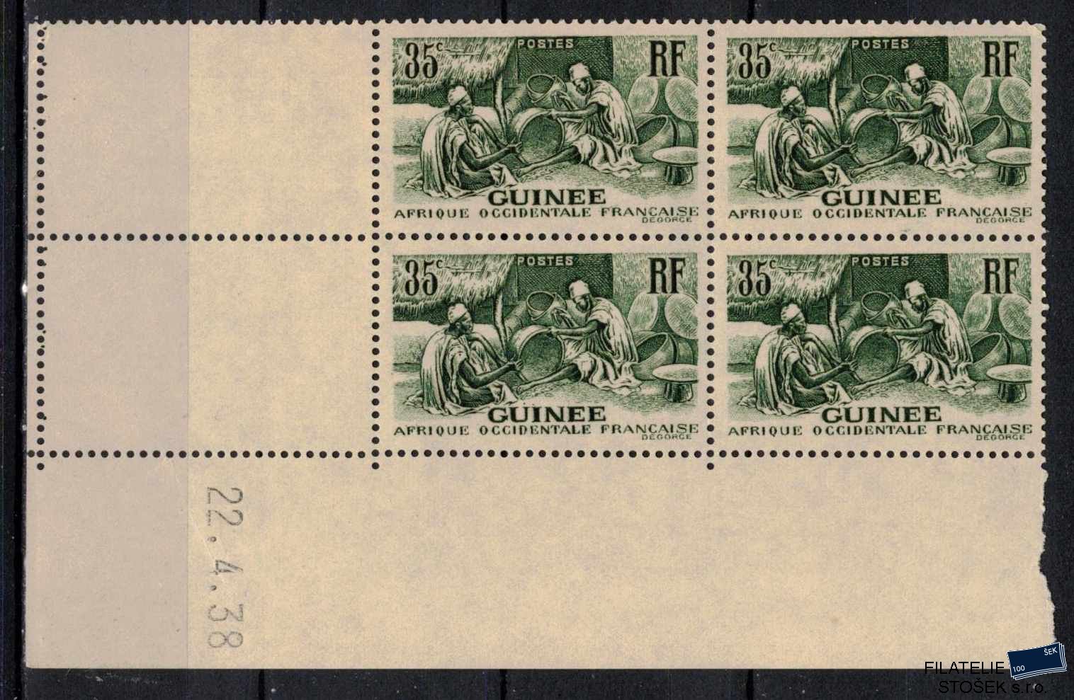 Guinée známky Yv 134 Čtyřblok s datem tisku, koloniální lep
