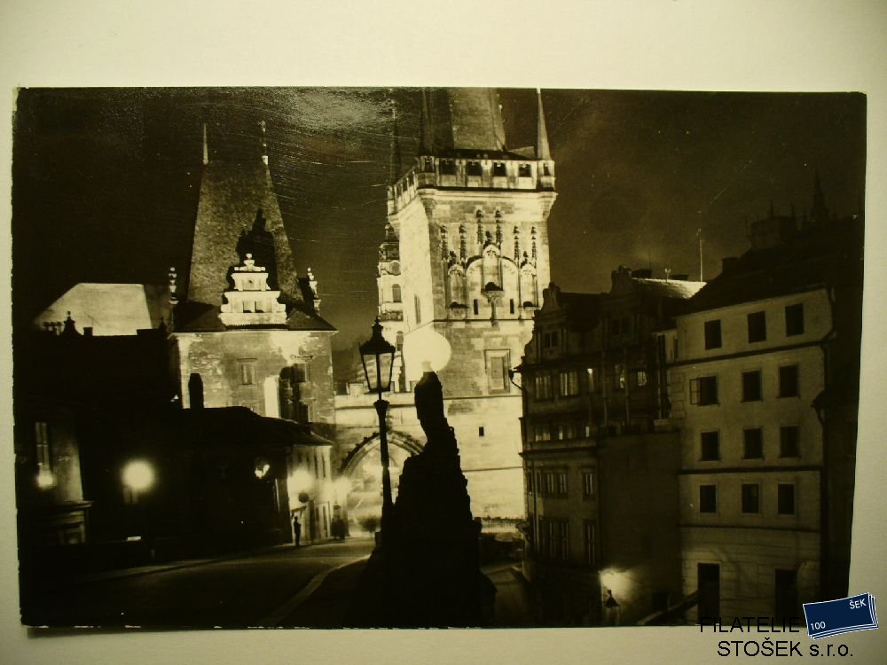 Praha  Mostecká věž  - pohledy