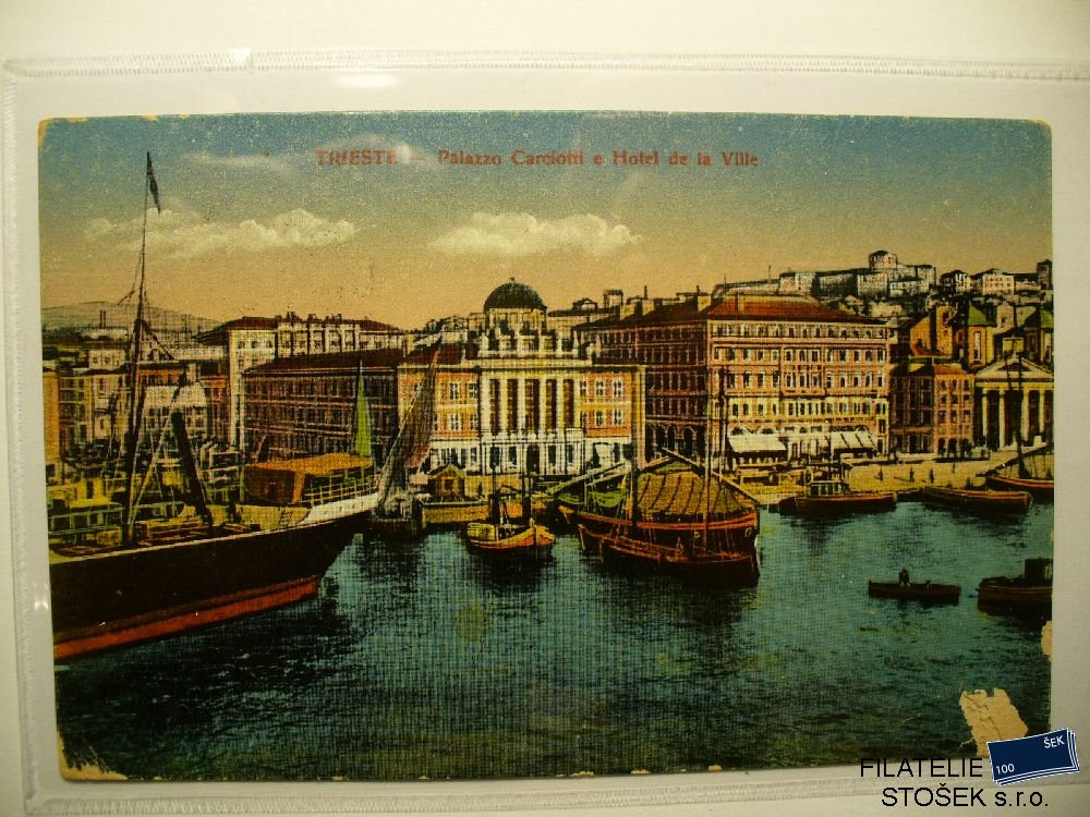 Itálie Trieste palazzo Carciotti - pohledy