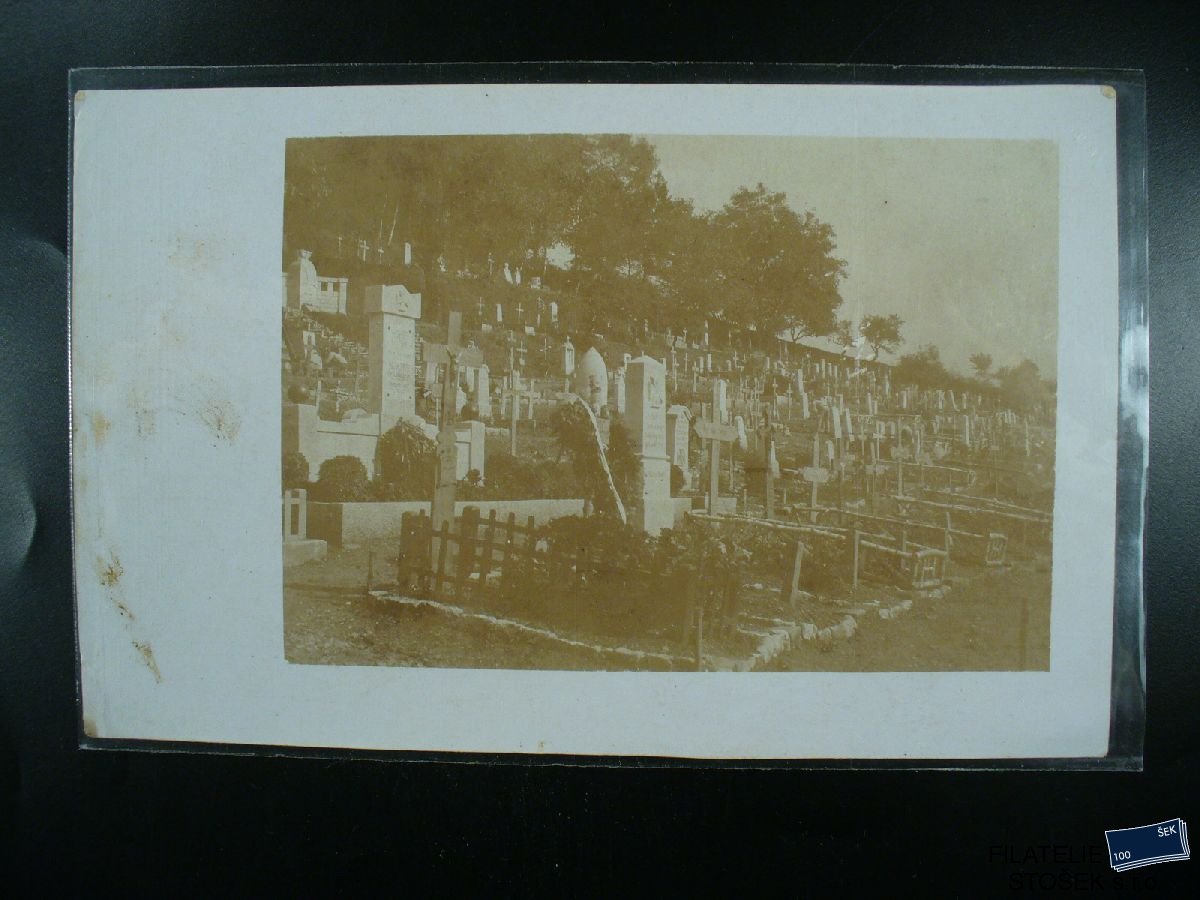 Vojenská pohlednice - Fotografie vojenského hřbitova
