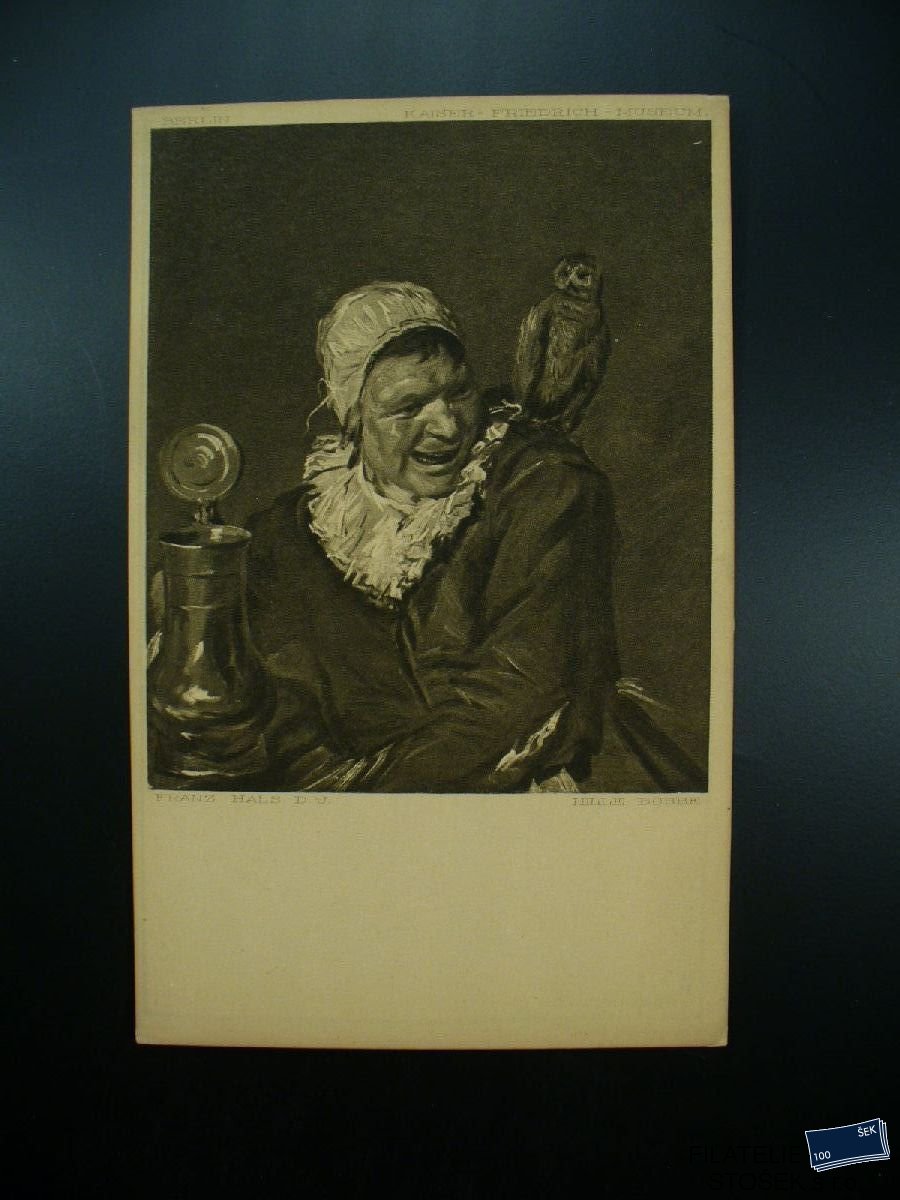 Pohledy - Žena se džbánem a papouškemna rameni