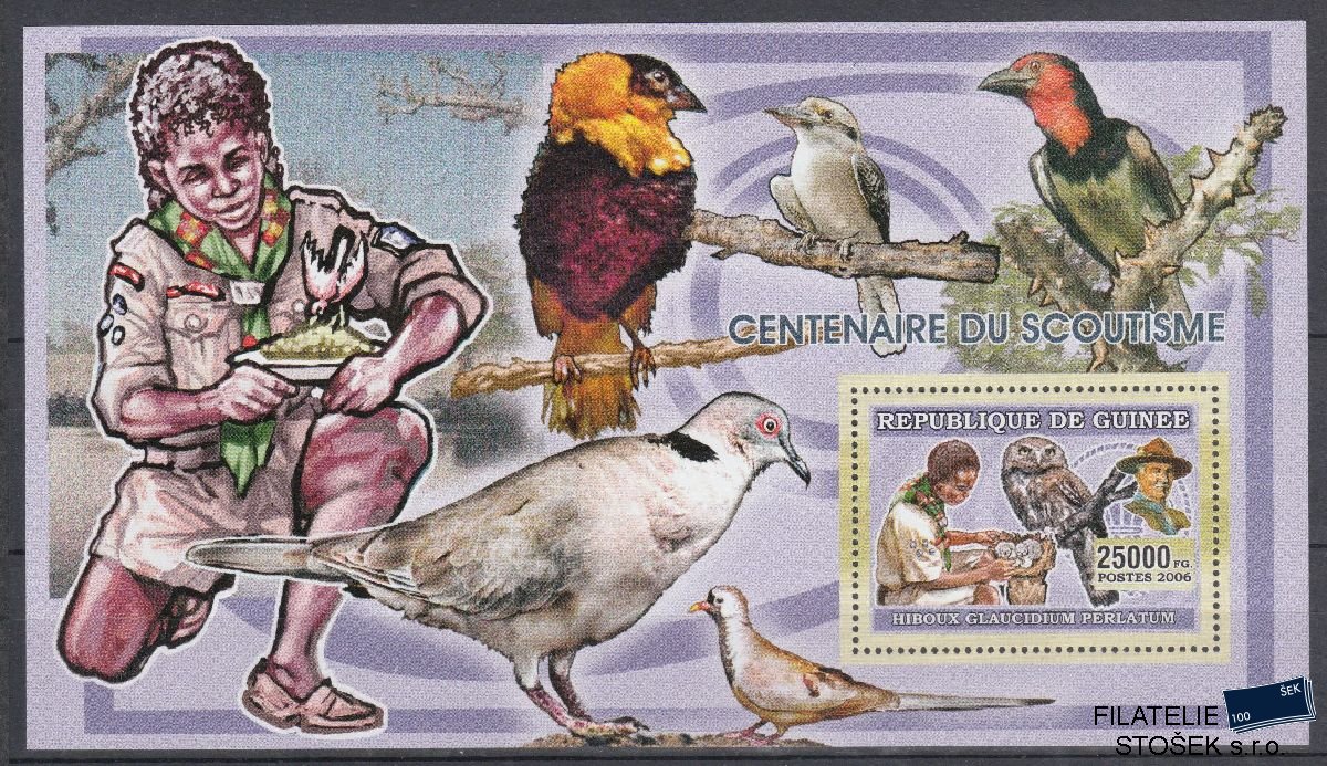 Guinea  známky Mi Blok 1029 - Ptáci, Skauti