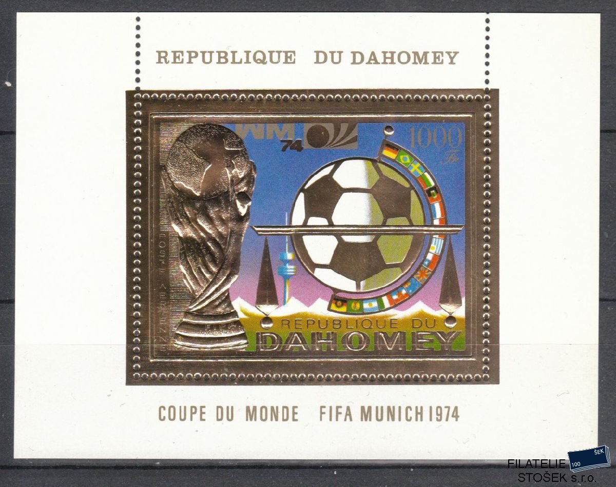 Dahomey známky Mi Blok 37A - Fotbal