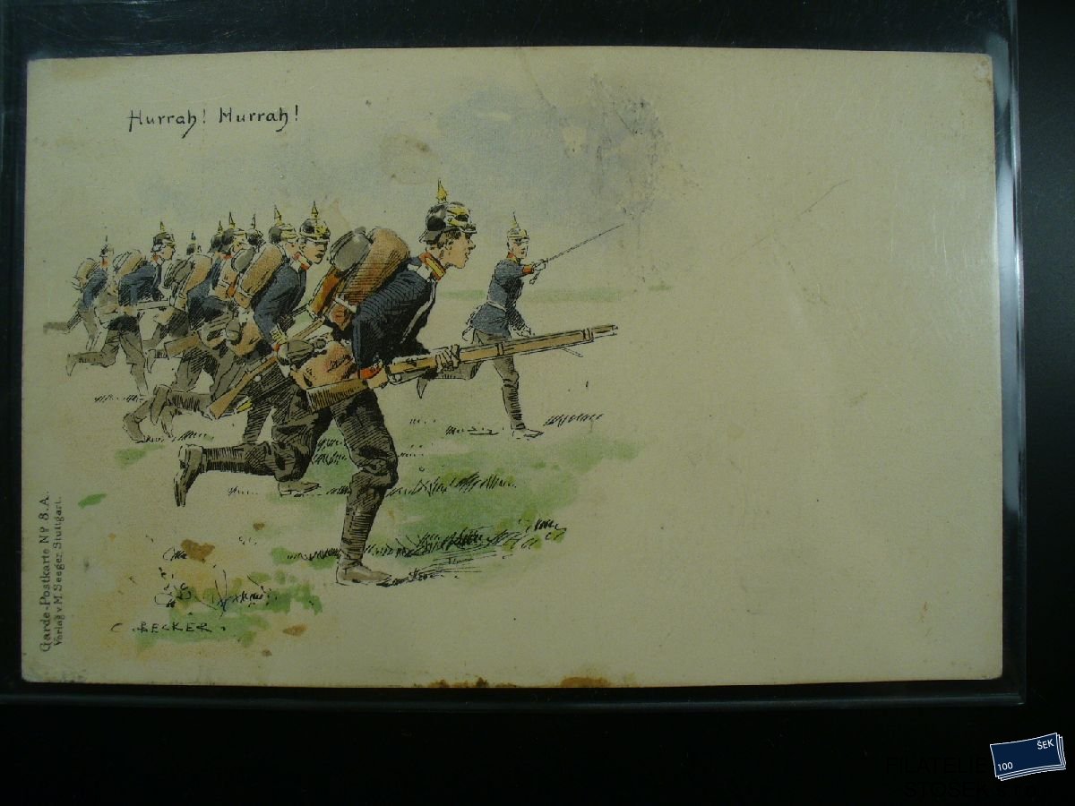 Vojenská pohlednice - Vojáci utíkají do boje