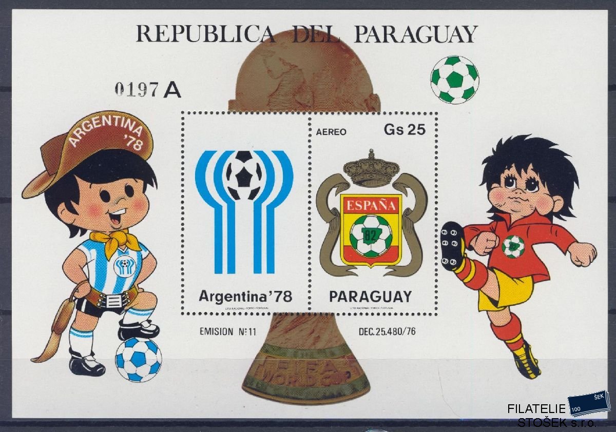Paraguay známky Mi Blok 347 - Fotbal